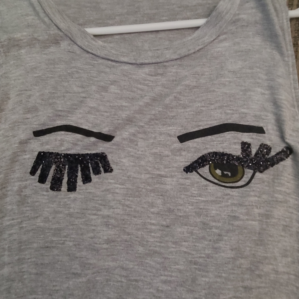 tee - Picture 2 of 3